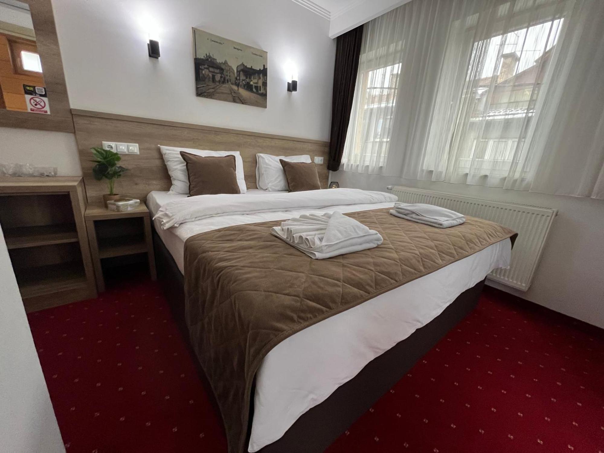 Hotel Nacional Free Parking 사라예보 외부 사진