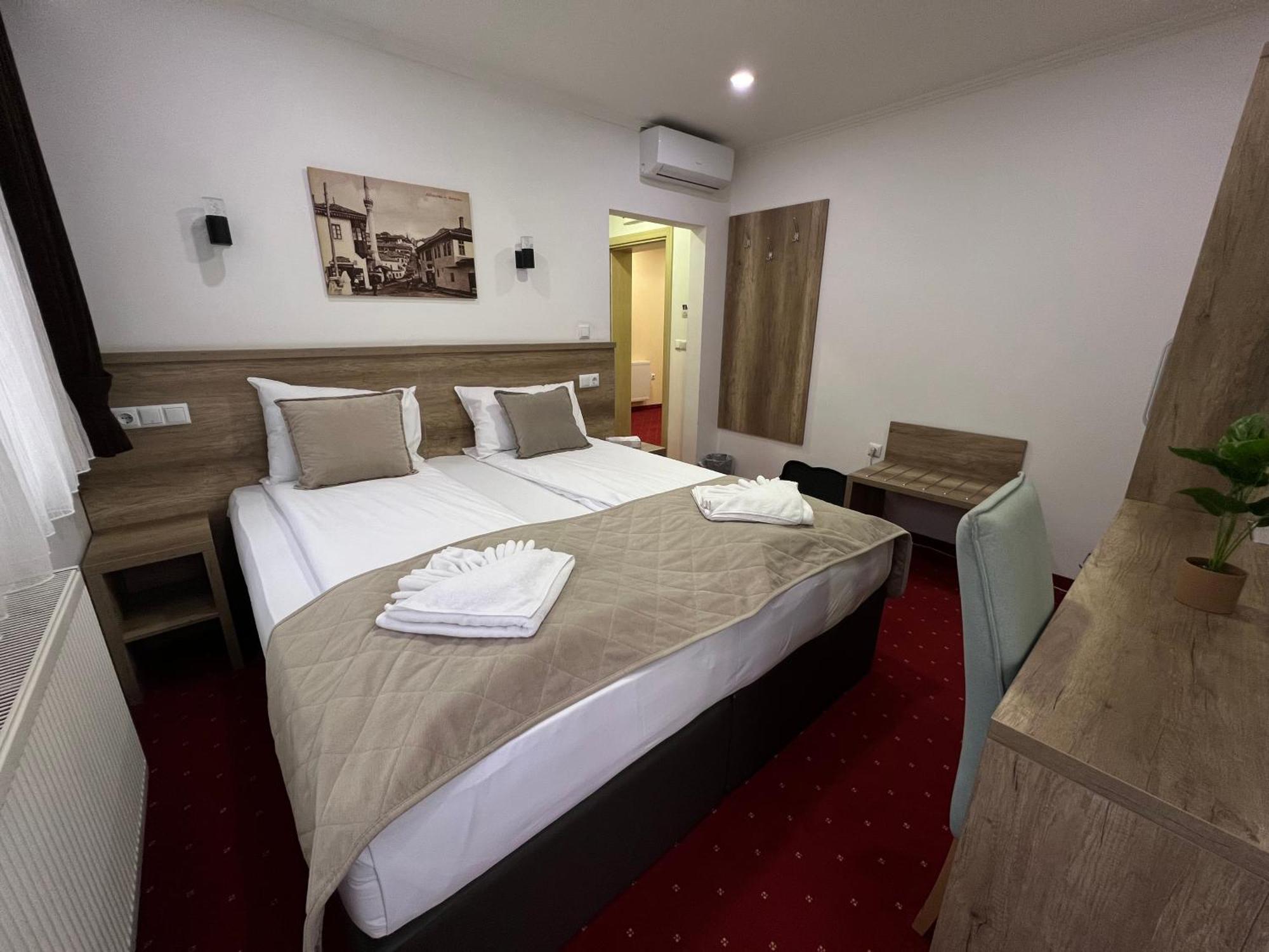 Hotel Nacional Free Parking 사라예보 외부 사진